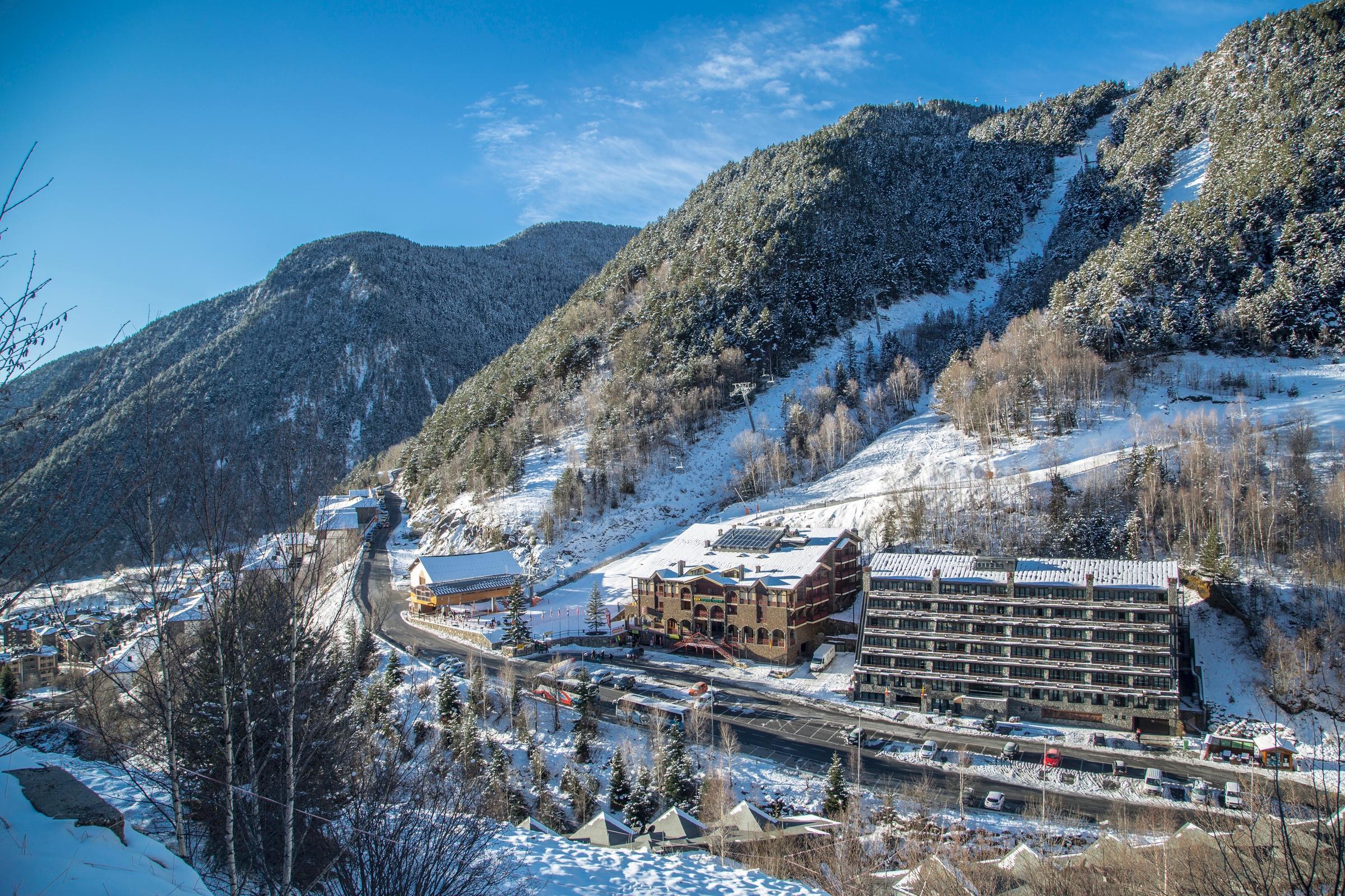 Yomo Patagonia Ξενοδοχείο Arinsal Εξωτερικό φωτογραφία